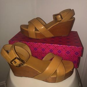 TORY BURCH tan almita leather and wedge sandal